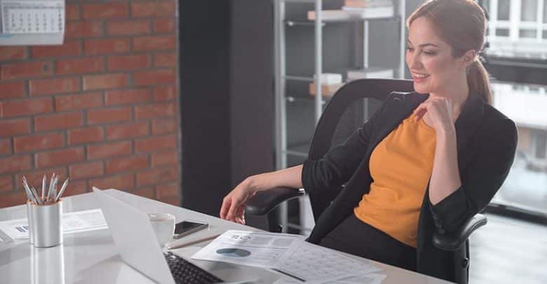 Une femme entrepreneur au service des entreprises