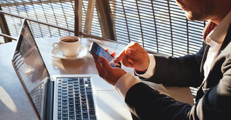 Tout savoir pour rédiger un statut Facebook ou un tweet percutant