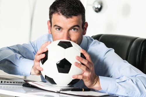 Comment détecter l’addiction de votre salarié à la Coupe du Monde de football ?