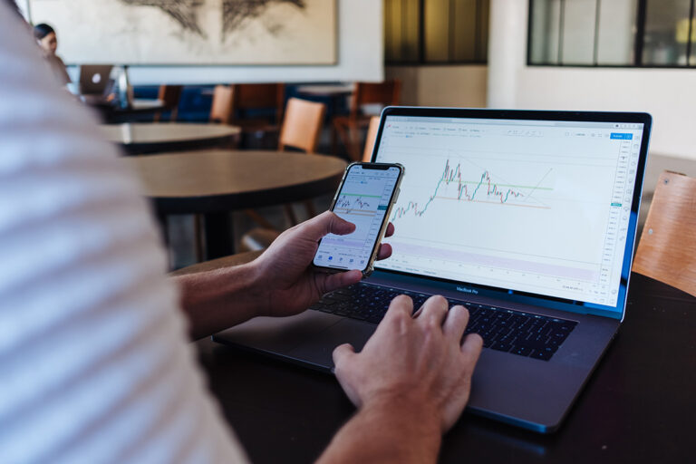 4 plateformes de trading pour débutant et ce qui les rend excellentes