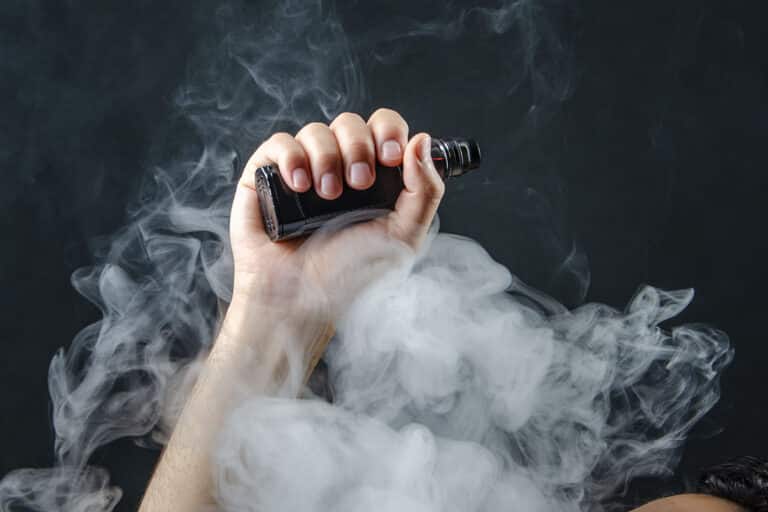 Se sevrer à l&rsquo;aide de la vape