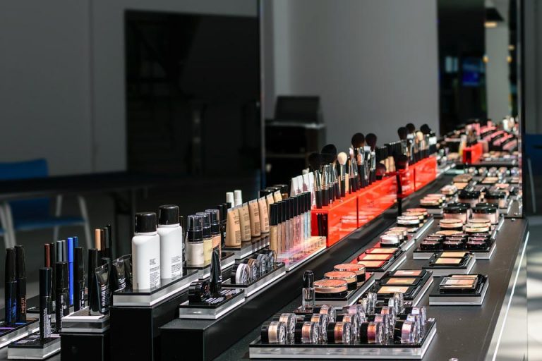 Les 100 premiers jours d’une marque de cosmétique