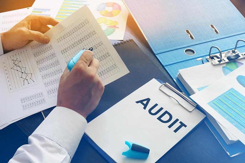 Comment effectuer un audit commercial d'une société avant son rachat ?