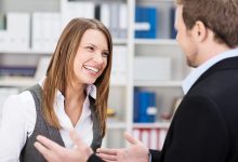 Répandre la bonne humeur au bureau. Souriez !