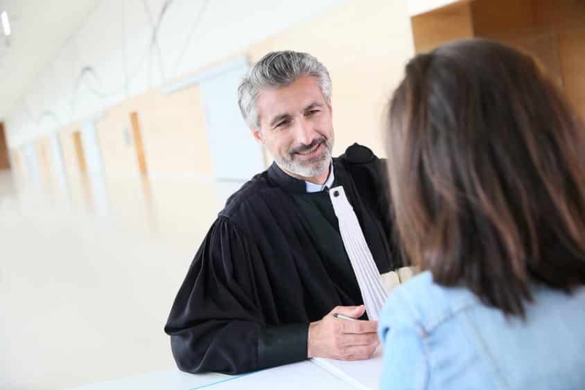 Pourquoi il faut toujours avoir un avocat dans son réseau