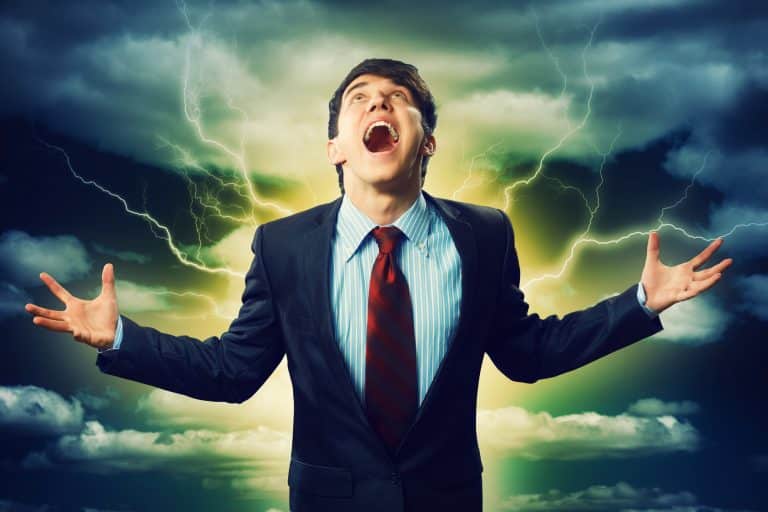 Management : 4 critiques qu’il faut assumer et dépasser