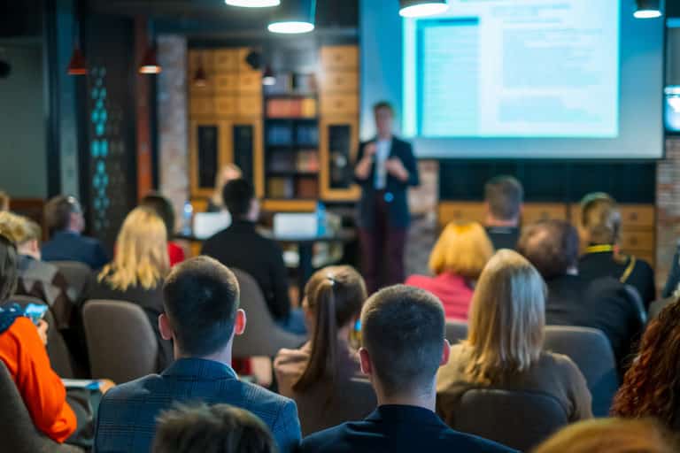 Conférence : comment faire un discours efficace ?