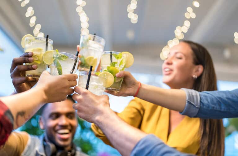 Après le confinement, le retour à l’apéritif et aux Happy Hour