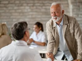 Recruter des seniors en 2026