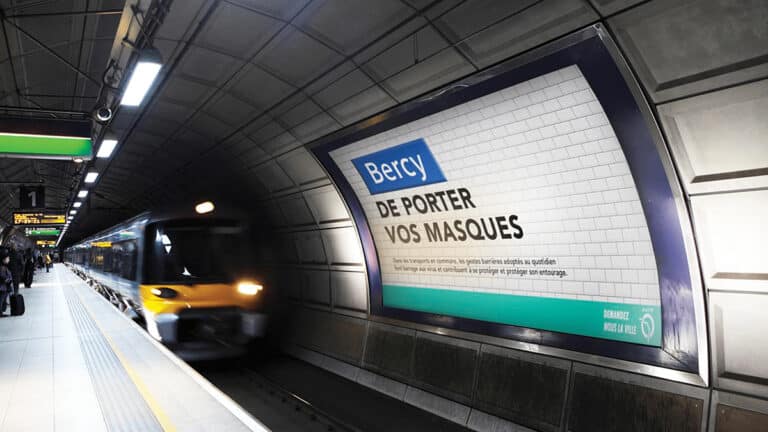 Souriez, vous êtes masqué(e) et démasqué(e)