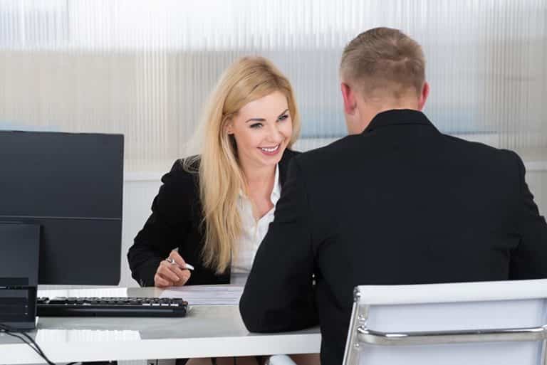 Démarrer une activité de consultant : tout ce qu’il faut savoir