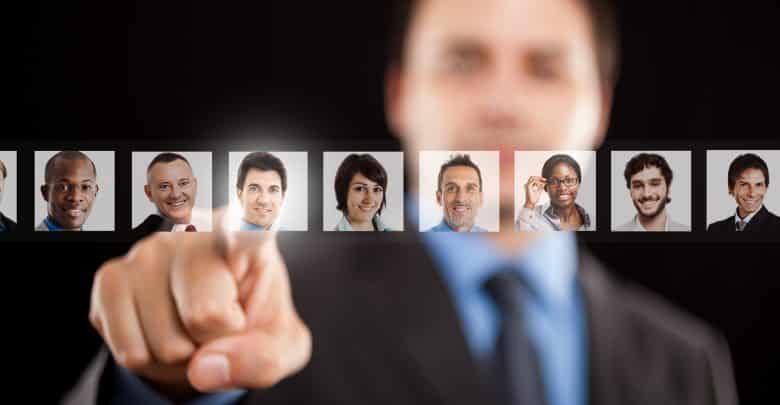 Recrutement : quatre étapes clés pour choisir entre deux candidats