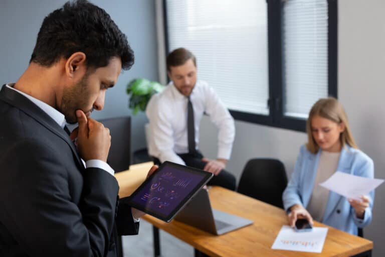 Mener des audits internes anonymes pour identifier les freins invisibles dans une PME