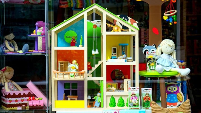 Toys’R’Us, La Grande Récré : les magasins de jouets en crise