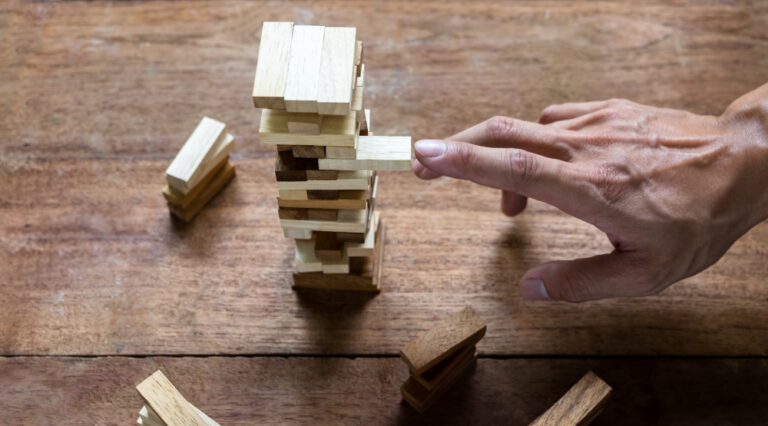 L’entreprise post-hiérarchique : mythe ou mutation inévitable ? L’entreprise post-hiérarchique : mythe ou mutation inévitable ?