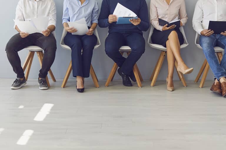 Les entretiens de sélection en dix verbes-clés
