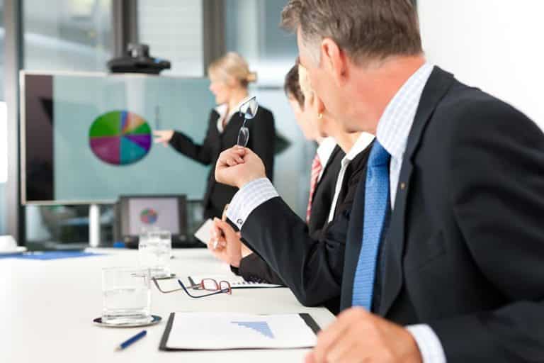 Comment captiver l&rsquo;attention du client lors d&rsquo;une présentation commerciale ?