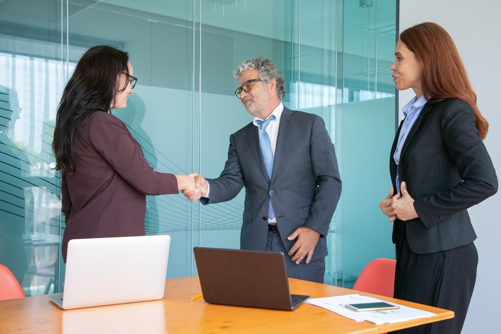 gouvernance interne autour des retours clients directs