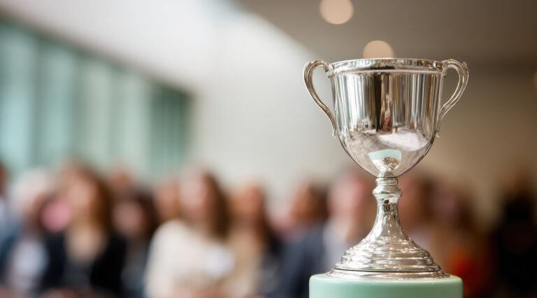 La gratitude stratégique : comment la reconnaissance sincère augmente la performance sans manipulation La gratitude stratégique : comment la reconnaissance sincère augmente la performance sans manipulation