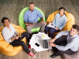groupes de discussion clients permanents
