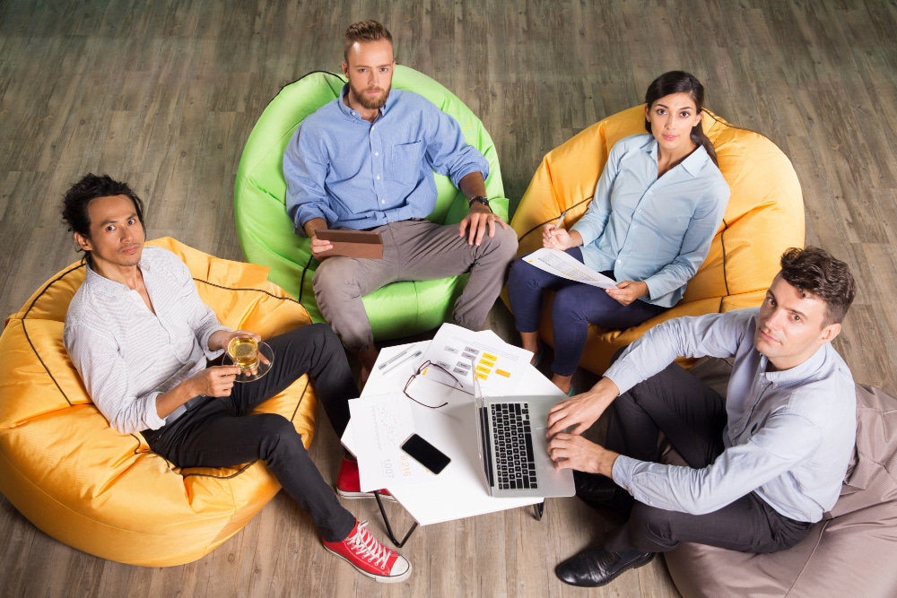 groupes de discussion clients permanents