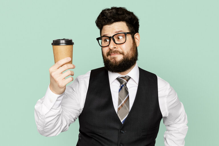 Survivre à une journée entière sans boire de café et sans hurler