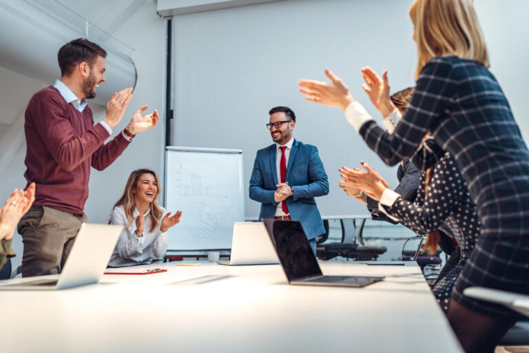 Les meilleures blagues pour détendre une réunion 