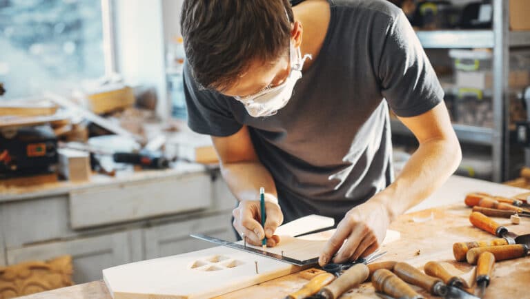 2025 : Le grand retour des métiers manuels chez les jeunes