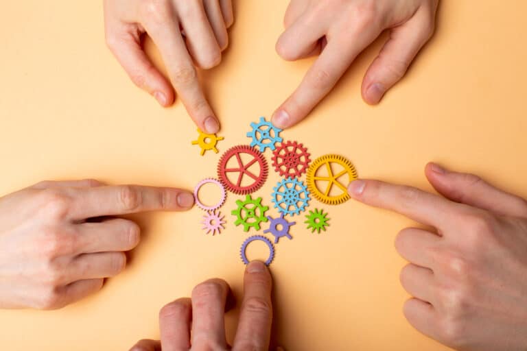 Les microdécisions invisibles qui construisent (ou détruisent) une culture d’entreprise Les microdécisions invisibles qui construisent (ou détruisent) une culture d’entreprise