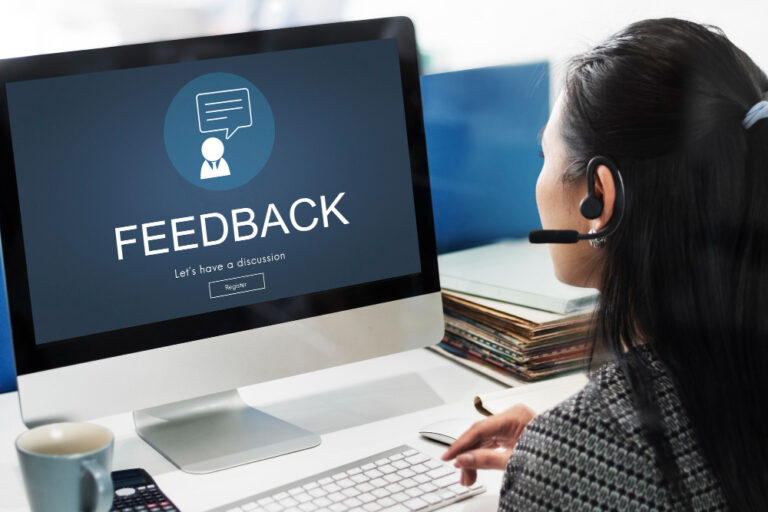 Comment personnaliser les réponses aux commentaires clients en ligne ? 