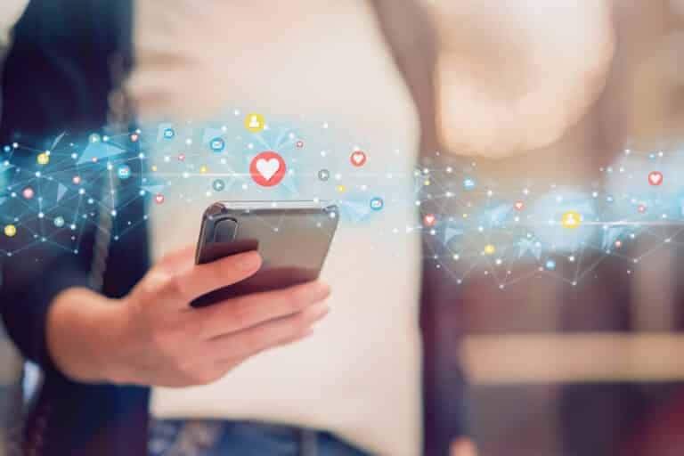 Entreprises, investissez les réseaux sociaux pour mieux communiquer !