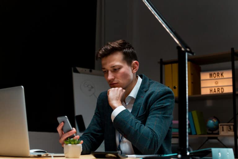 Comment surmonter la solitude de l&rsquo;entrepreneur et construire un réseau solide ?