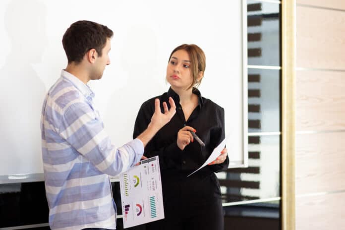 L'incitation à la référence